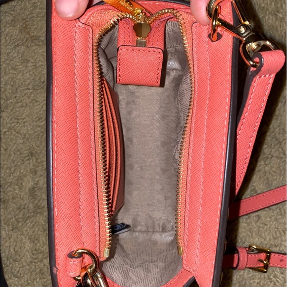 Michael Kors purse - Picture 2 of 2